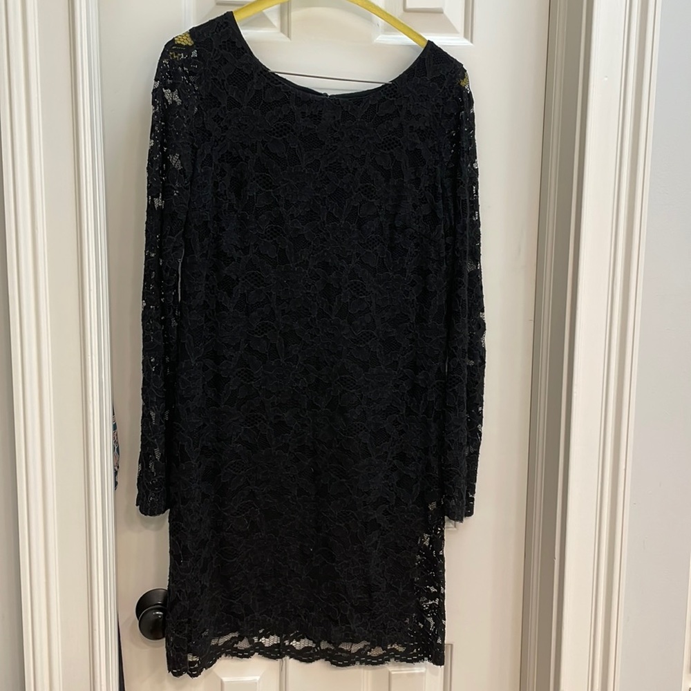 Black lace shift dress size small